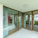 White Deluxe With Terrace By Oneapartments *