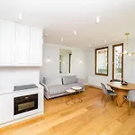White Deluxe With Terrace By Oneapartments * Gdansk