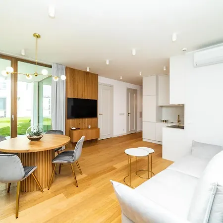 아파트 White Deluxe With Terrace By Oneapartments 그단스크