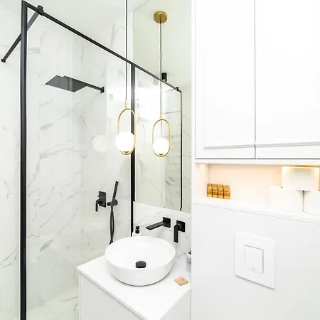 شقة Sauna & White Deluxe With Terrace By Oneapartments *