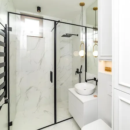 شقة Sauna & White Deluxe With Terrace By Oneapartments غدانسك