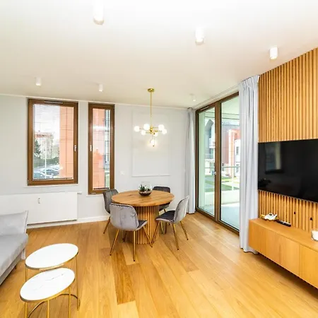 Apartment White Deluxe With Terrace By Oneapartments *