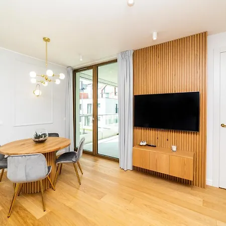 White Deluxe With Terrace By Oneapartments Apartment *