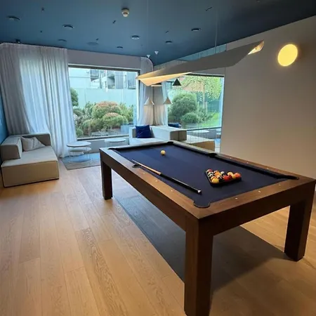 Sauna & White Deluxe With Terrace By Oneapartments 아파트