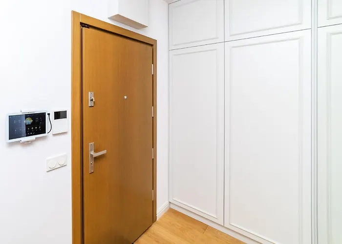 White Deluxe With Terrace By Oneapartments Appartamento Danzica