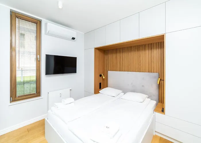 White Deluxe With Terrace By Oneapartments * グダニスク